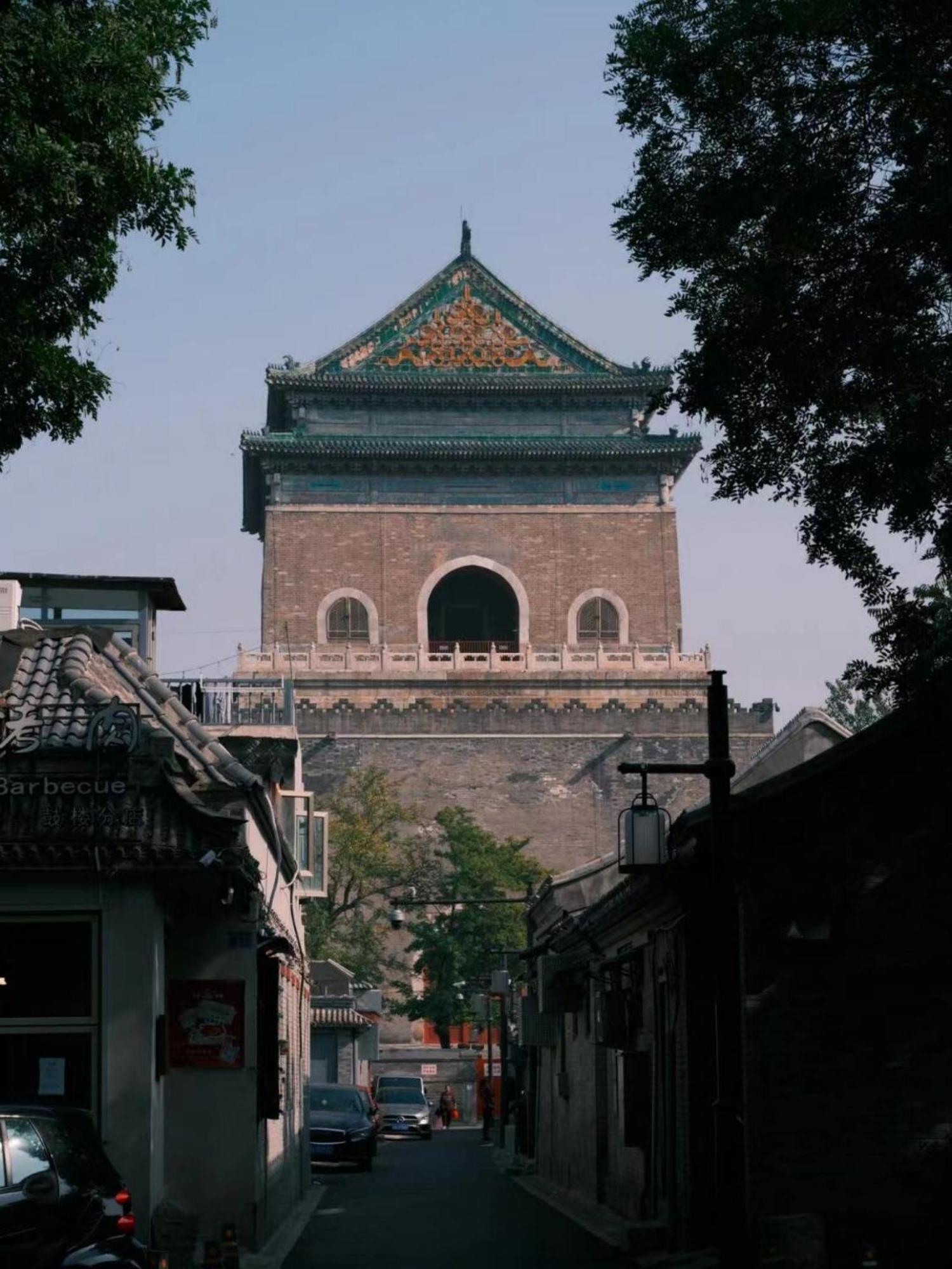 בייג'ינג East Sacred Hotel ᴸᴱo---Foreign Accept---Tourism Service English-Speaking 丨 Near Tiananmen Forbidden City丨very Close To Metro Zhangzizhong And Beixinqiao 丨european Foot Ball English丨free Advance Tickets And Laundry Drying Service Coffee Snacks מראה חיצוני תמונה