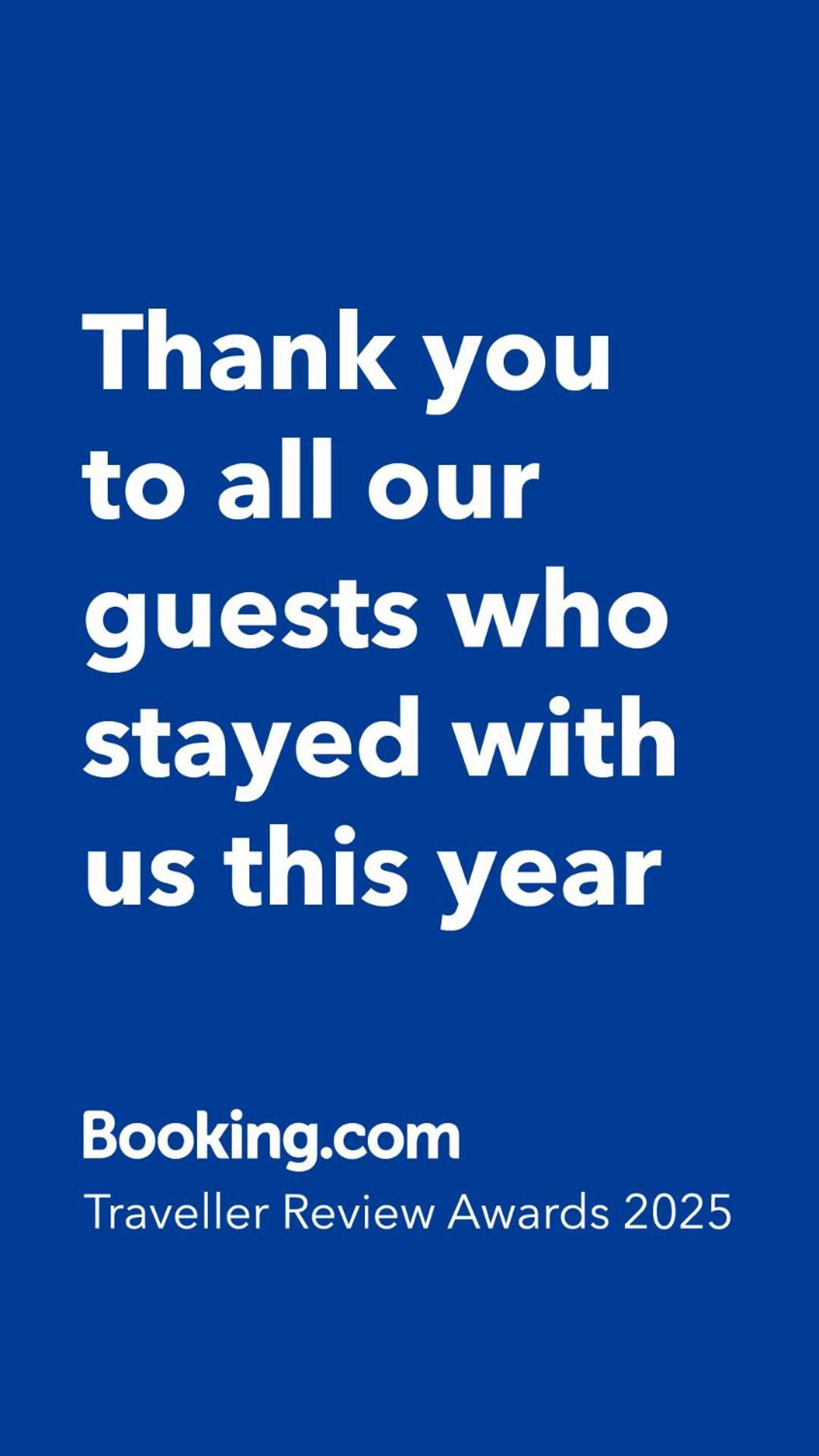 בייג'ינג East Sacred Hotel ᴸᴱo---Foreign Accept---Tourism Service English-Speaking 丨 Near Tiananmen Forbidden City丨very Close To Metro Zhangzizhong And Beixinqiao 丨european Foot Ball English丨free Advance Tickets And Laundry Drying Service Coffee Snacks מראה חיצוני תמונה